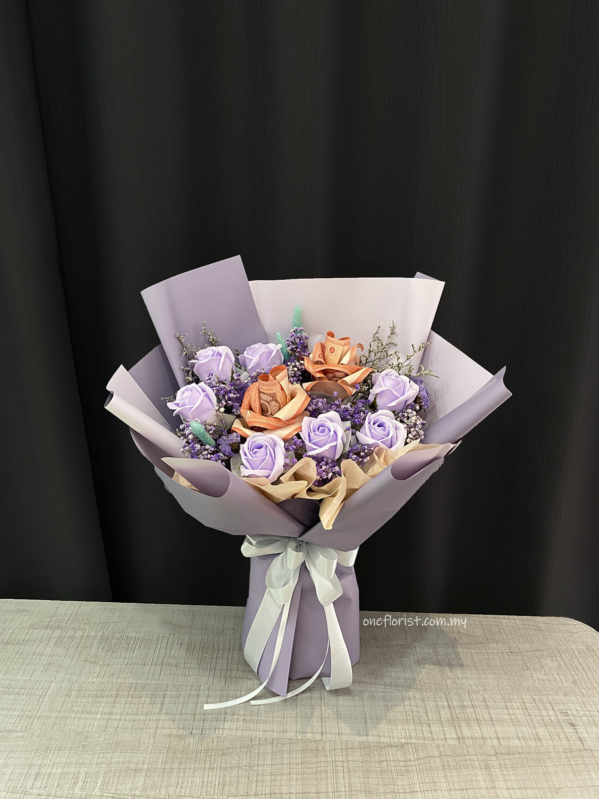 Money bouquet with purple rose 